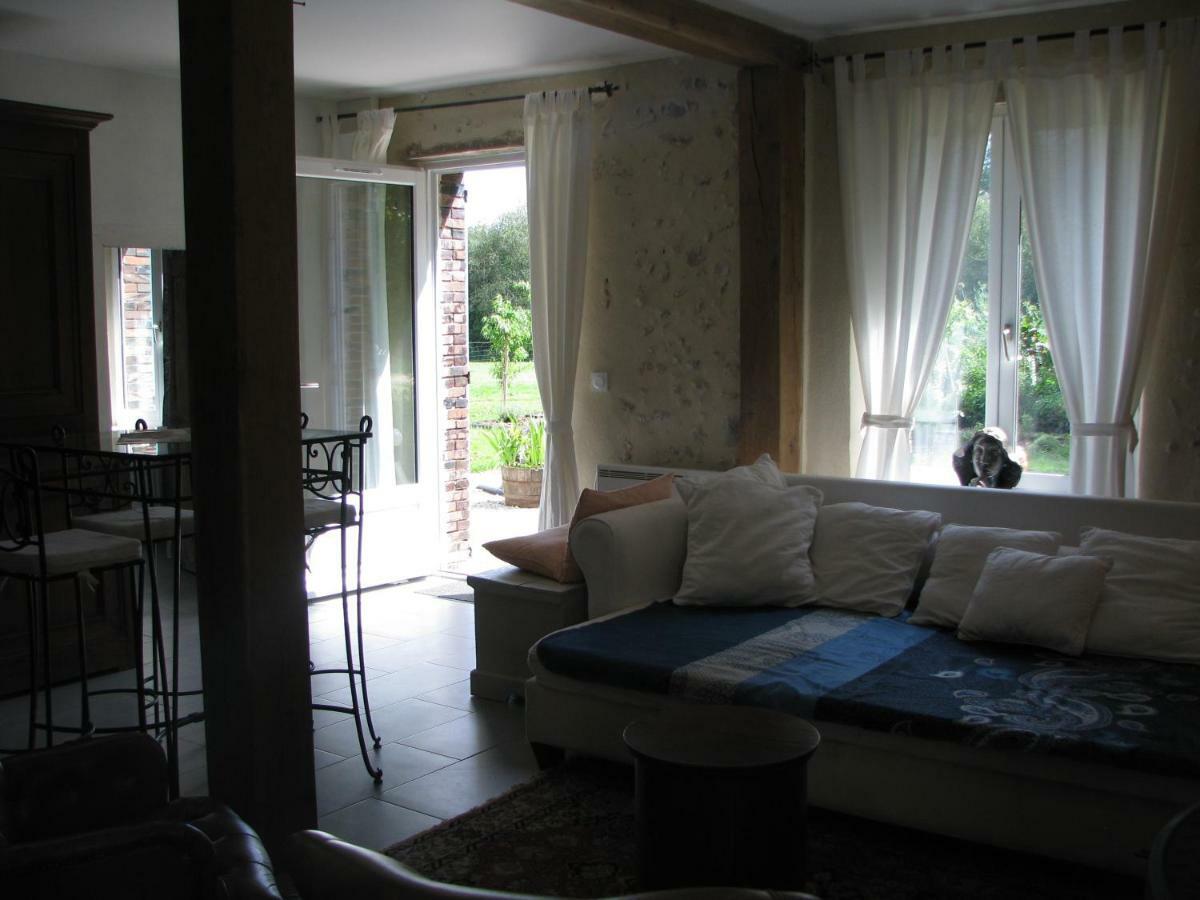 Апартаменты Tante Pim Neuilly-sur-Eure Экстерьер фото