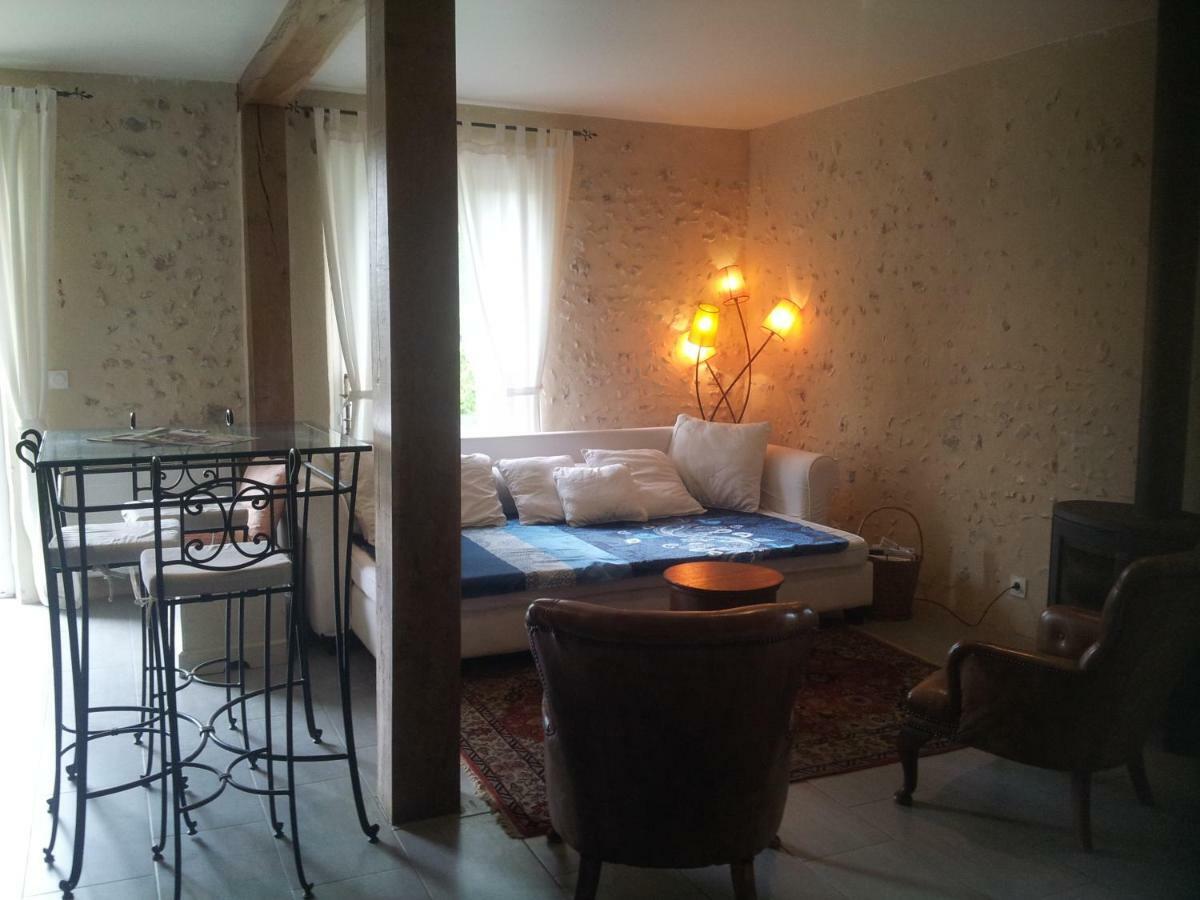 Апартаменты Tante Pim Neuilly-sur-Eure Экстерьер фото